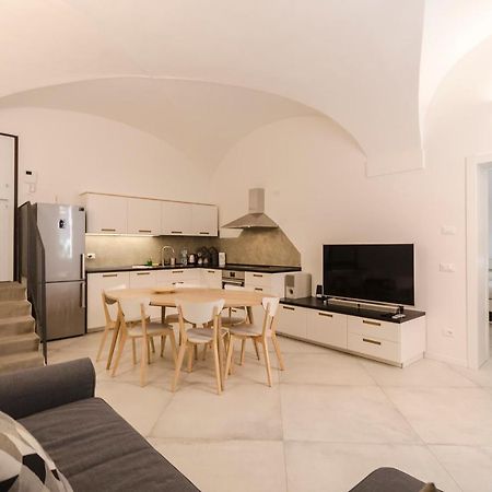 Cartoleria Suite: Spazioso, Moderno E Centrale Bologna Exteriör bild